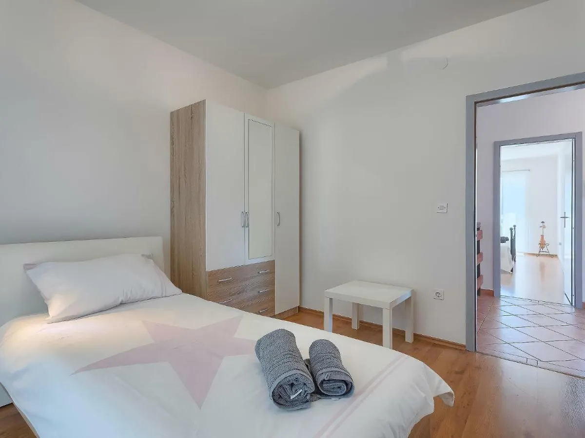 Holiday Home Gojak By Interhome Pula Kroatien